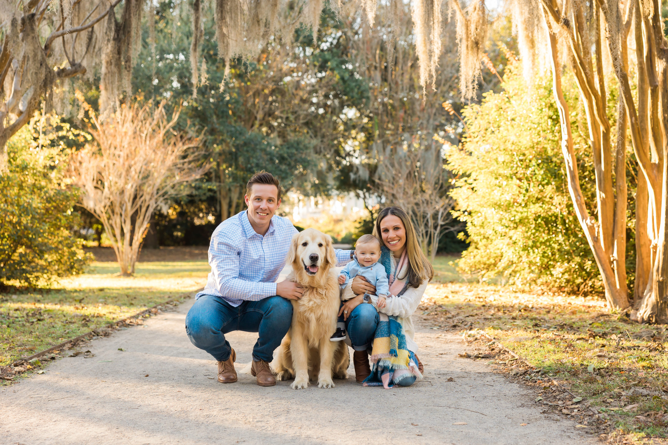 Charleston Family photographer shares tips on bringing your dogs to your photoshoot